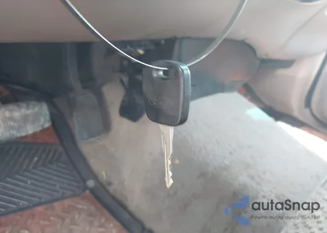 2002 Ford F150 из США, поврежденный, VIN 1FTRX18W02KA29930